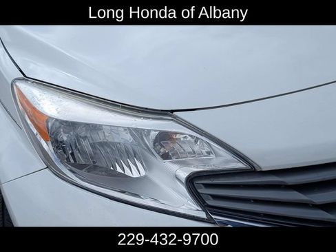 Used 2016 Nissan Versa Note FWD image 3