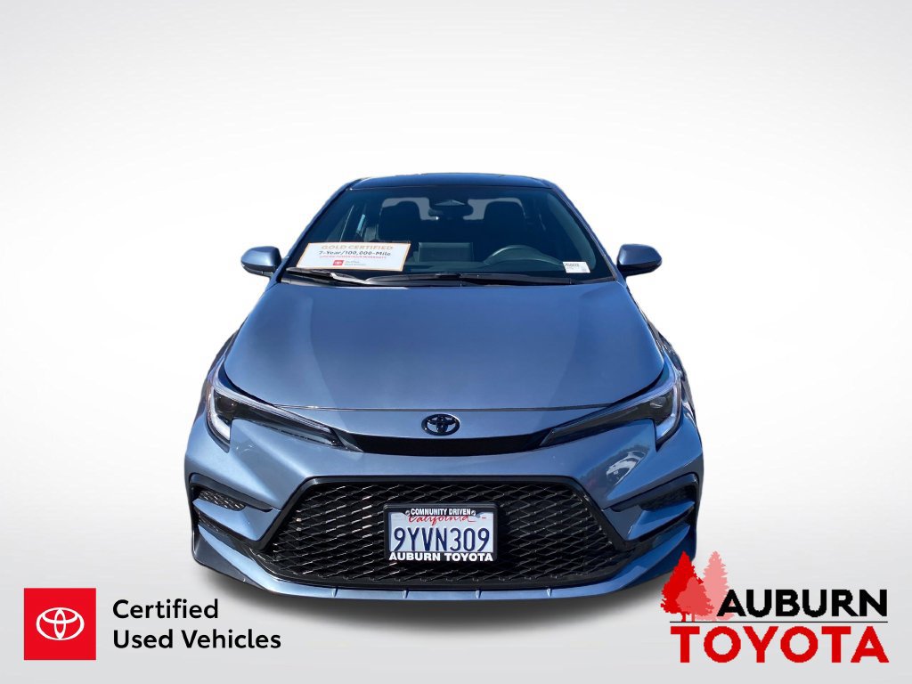 Certified 2026 Toyota Corolla SE w/ SE Package FWD image 3