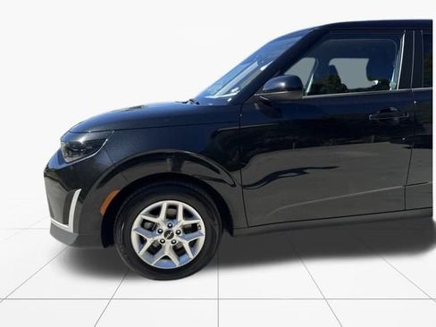 Used 2024 Kia Soul LX w/ Option Group 015 image 11