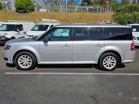 Used 2017 Ford Flex SE FWD image 4