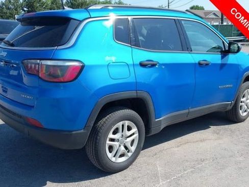 Used 2019 Jeep Compass Sport AWD/4WD image 4