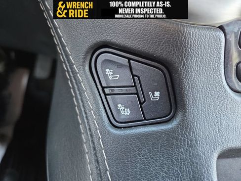 Used 2017 GMC Yukon XL SLT AWD/4WD image 7