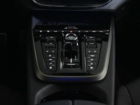 New 2026 Aston Martin DBX S image 13