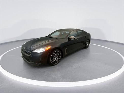 Used 2023 Kia Stinger GT2 image 8