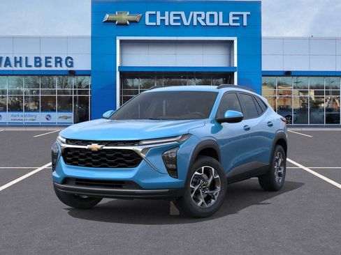 New 2026 Chevrolet Trax LT w/ Driver Confidence Package image 30