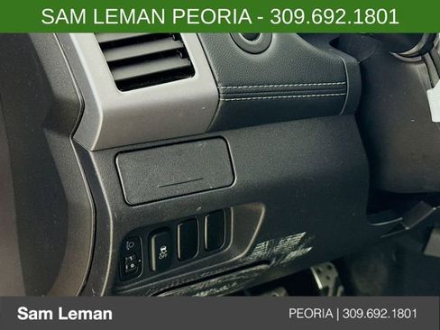 Used 2012 Mitsubishi Outlander GT image 10