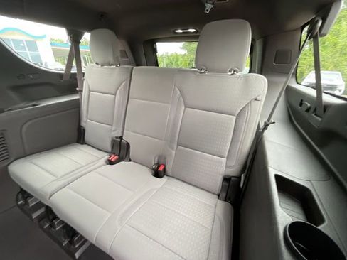 Used 2023 GMC Yukon XL SLE RWD image 19