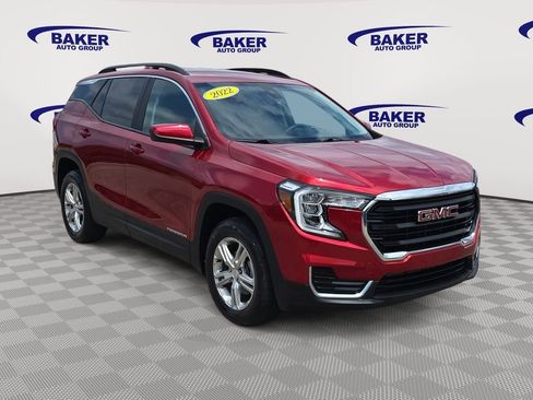 Used 2022 GMC Terrain SLE w/ Driver Convenience Package AWD/4WD image 3