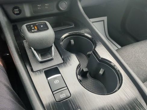 Used 2025 Nissan Rogue SV image 21