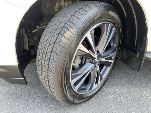 Used 2018 Nissan Pathfinder Platinum AWD/4WD image 12