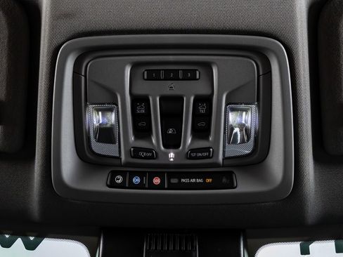 Used 2024 Chevrolet Silverado 2500 LTZ w/ LTZ Convenience Package image 28