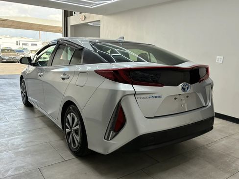 Used 2018 Toyota Prius Prime Plus w/ Carpet Mat Package FWD image 6