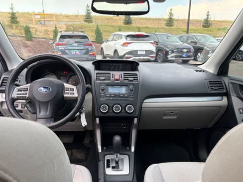 Used 2015 Subaru Forester 2.5i Premium AWD/4WD image 19
