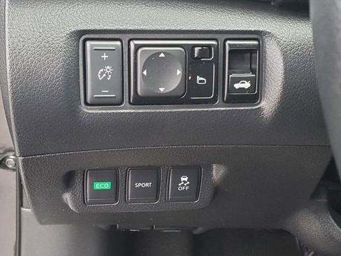 Used 2015 Nissan Sentra SV image 19