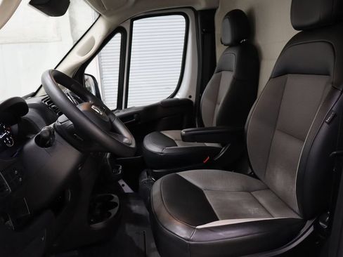 Used 2023 RAM ProMaster 2500 FWD image 7