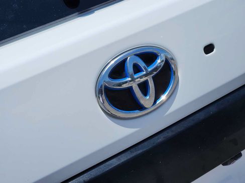 Used 2023 Toyota Sequoia TRD Pro AWD/4WD image 11