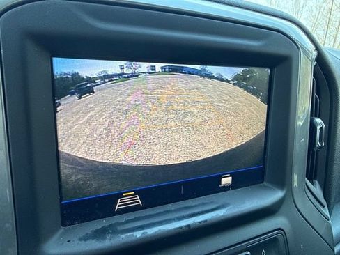 Used 2020 Chevrolet Silverado 1500 Custom w/ Custom Convenience Package AWD/4WD image 33