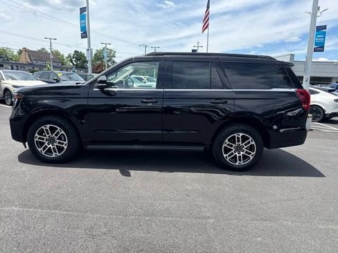Used 2025 Ford Expedition Active AWD/4WD image 4