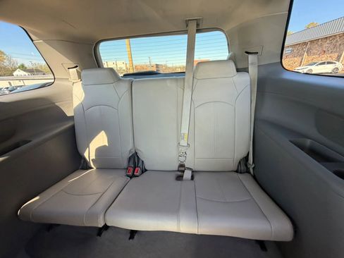 Used 2016 GMC Acadia SLT FWD image 14