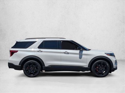 Used 2023 Ford Explorer ST w/ Equipment Group 401A AWD/4WD image 4