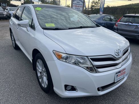 Used 2015 Toyota Venza XLE image 5