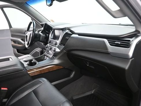 Used 2019 Chevrolet Suburban LT AWD/4WD image 24
