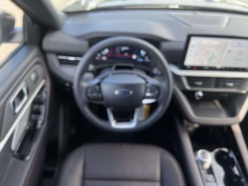New 2026 Ford Explorer Platinum image 10