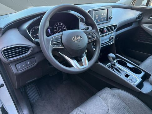 Used 2020 Hyundai Santa Fe SE image 4