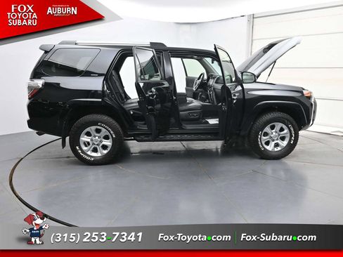 Used 2023 Toyota 4Runner SR5 Premium w/ Moonroof Package AWD/4WD image 37