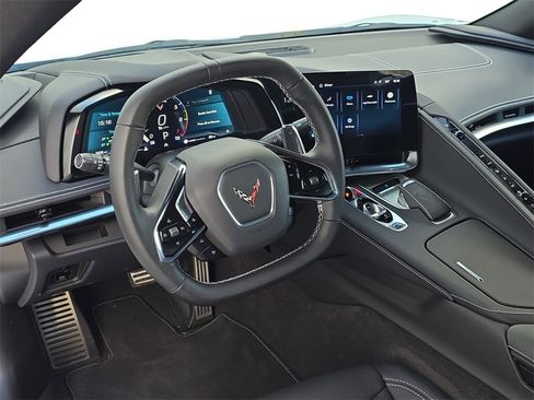 Used 2024 Chevrolet Corvette Stingray Coupe w/ 1LT image 17