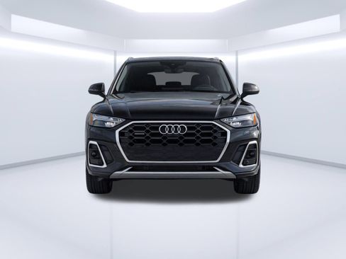 Used 2023 Audi Q5 2.0T Premium Plus w/ Premium Plus Package AWD/4WD image 5