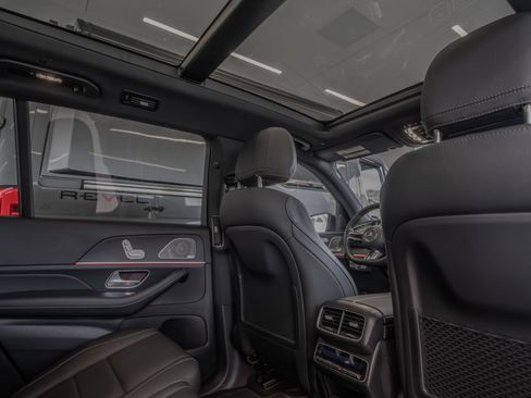 Certified 2025 Mercedes-Benz GLS 450 4MATIC w/ AMG Line Exterior image 28
