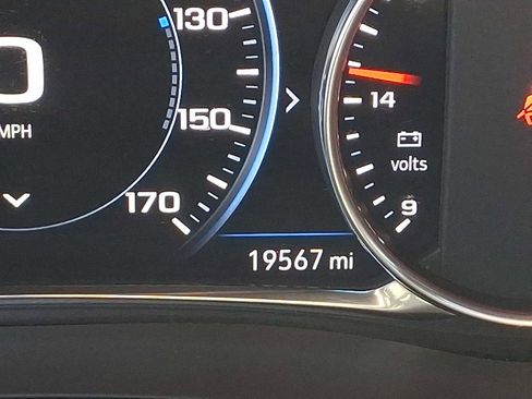 Used 2023 Chevrolet Traverse Premier w/ Redline Edition image 21