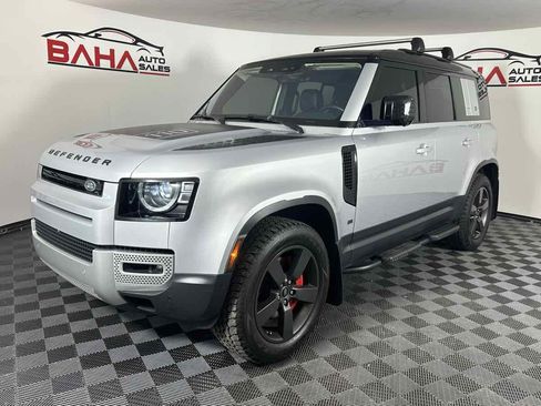Used 2020 Land Rover Defender 110 SE AWD/4WD image 2