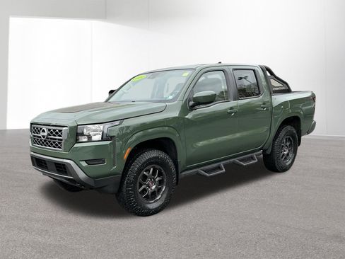 Used 2024 Nissan Frontier SV AWD/4WD image 9