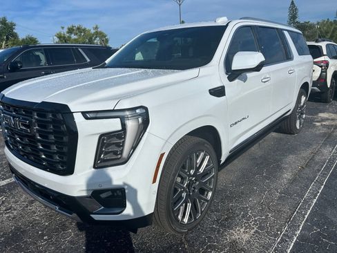New 2026 GMC Yukon XL Denali Ultimate AWD/4WD image 3