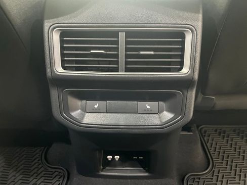 New 2026 Volkswagen Atlas Cross Sport SEL Premium R-Line AWD/4WD image 34