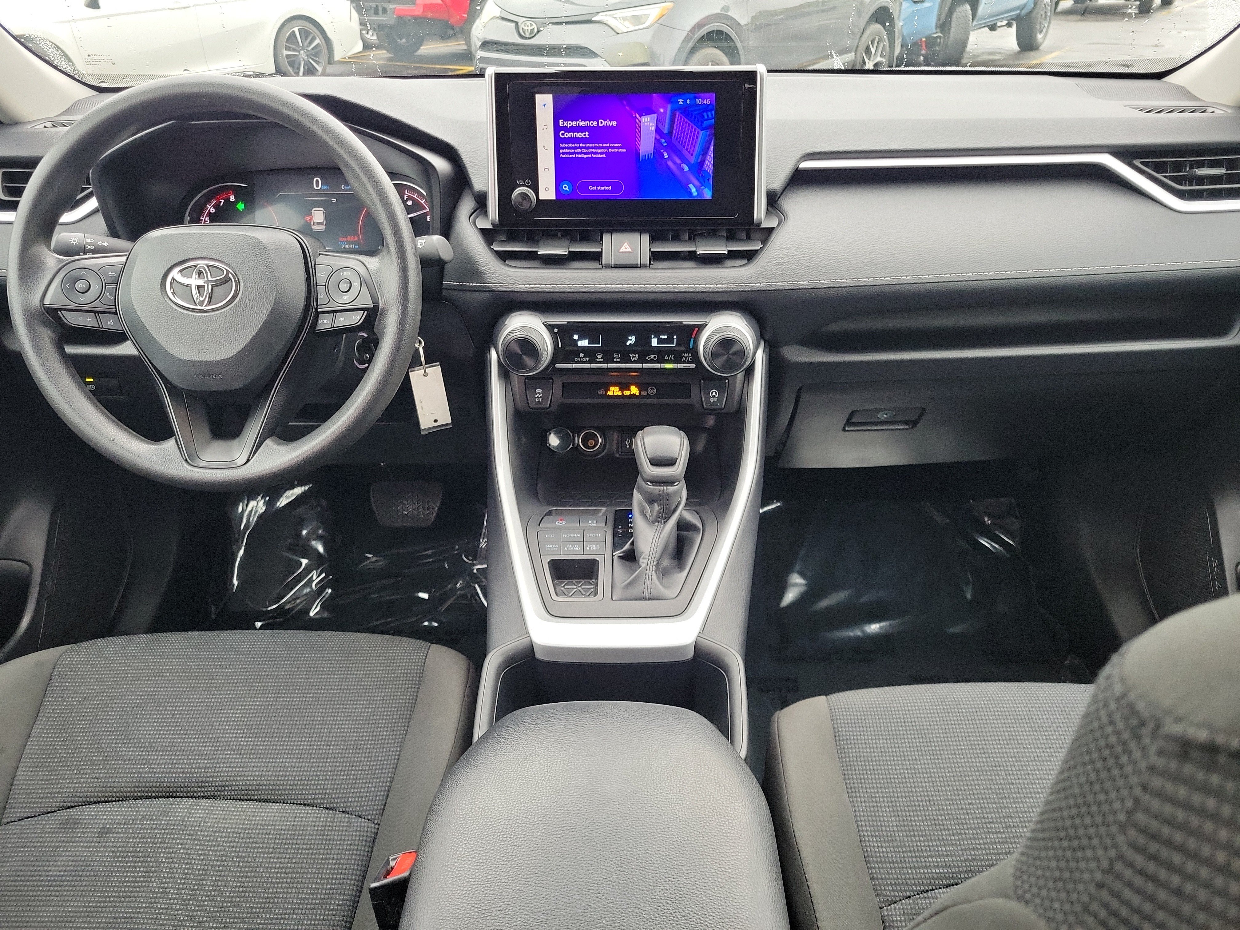 Used 2025 Toyota RAV4 LE AWD/4WD image 9