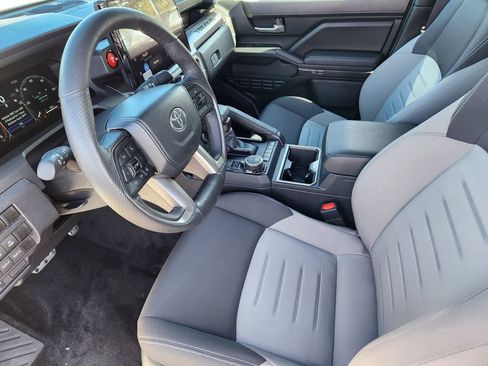 Used 2024 Toyota Tacoma TRD Sport w/ TRD Sport Upgrade Package AWD/4WD image 7