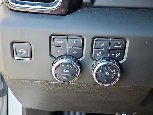 Used 2024 GMC Sierra 1500 Denali Ultimate image 15