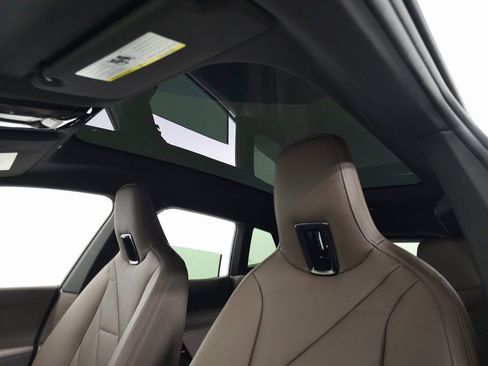 Used 2023 BMW iX xDrive50 w/ Convenience Package image 17