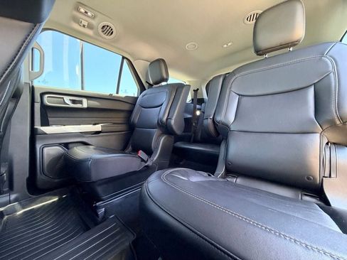 Certified 2023 Ford Explorer XLT w/ Equipment Group 202A RWD image 16