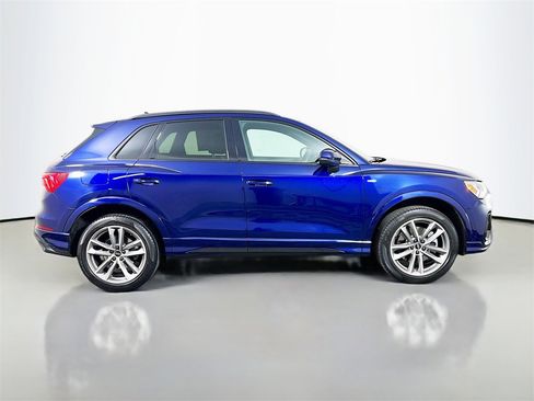 Used 2023 Audi Q3 2.0T Premium image 8