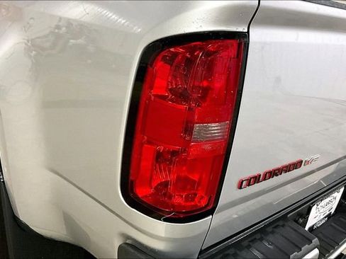 Used 2019 Chevrolet Colorado LT w/ Redline Special Edition image 8