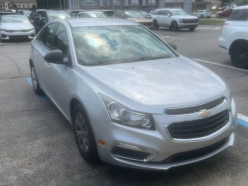 Used 2016 Chevrolet Cruze LS FWD image 3