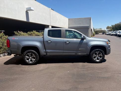 Used 2019 Chevrolet Colorado Z71 AWD/4WD image 5