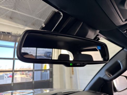 Used 2018 Toyota Tacoma TRD Off-Road image 34