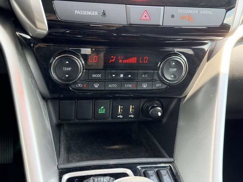 Used 2025 Mitsubishi Eclipse Cross SE AWD/4WD image 21