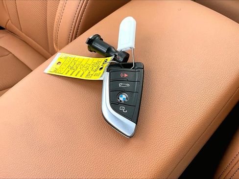 Used 2024 BMW X3 sDrive30i w/ Premium Package RWD image 15