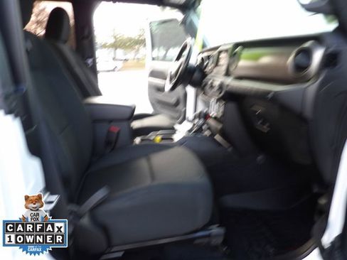 Used 2020 Jeep Wrangler Sport image 34